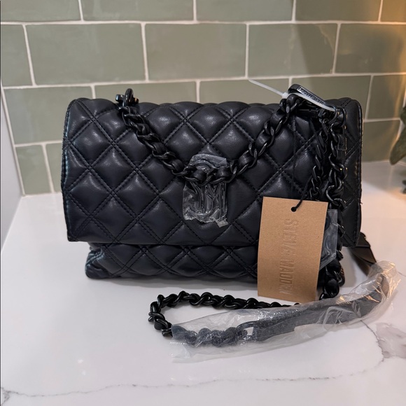 Steve Madden Handbags - NWT Steve Madden Quitled Bag